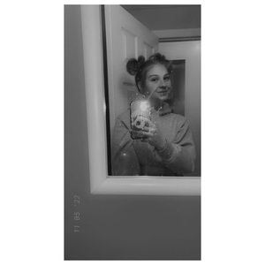 Meet your Posher, Hailey